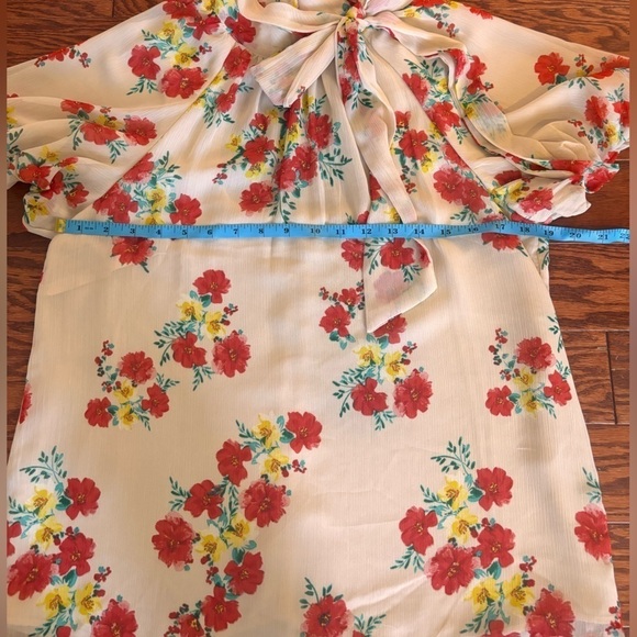 Cece women’s blouse with red and yellow floral pattern. Size medium. - Picture 3 of 10